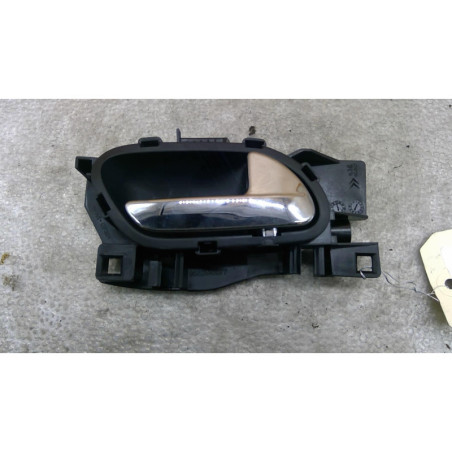 Poignee interieur avant droit PEUGEOT 3008 1