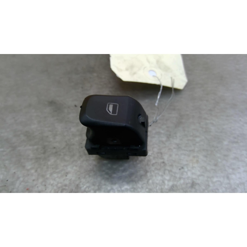 Interrupteur de leve vitre arriere droit AUDI Q5 1 Photo n°1