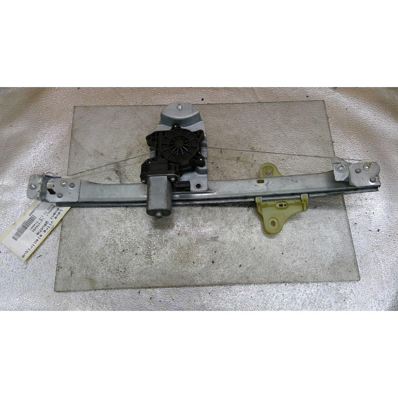 Leve vitre electrique avant gauche RENAULT CLIO 4 Photo n°1