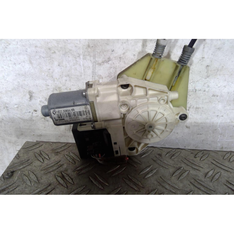 Leve vitre electrique arriere droit RENAULT MEGANE 3 Photo n°1