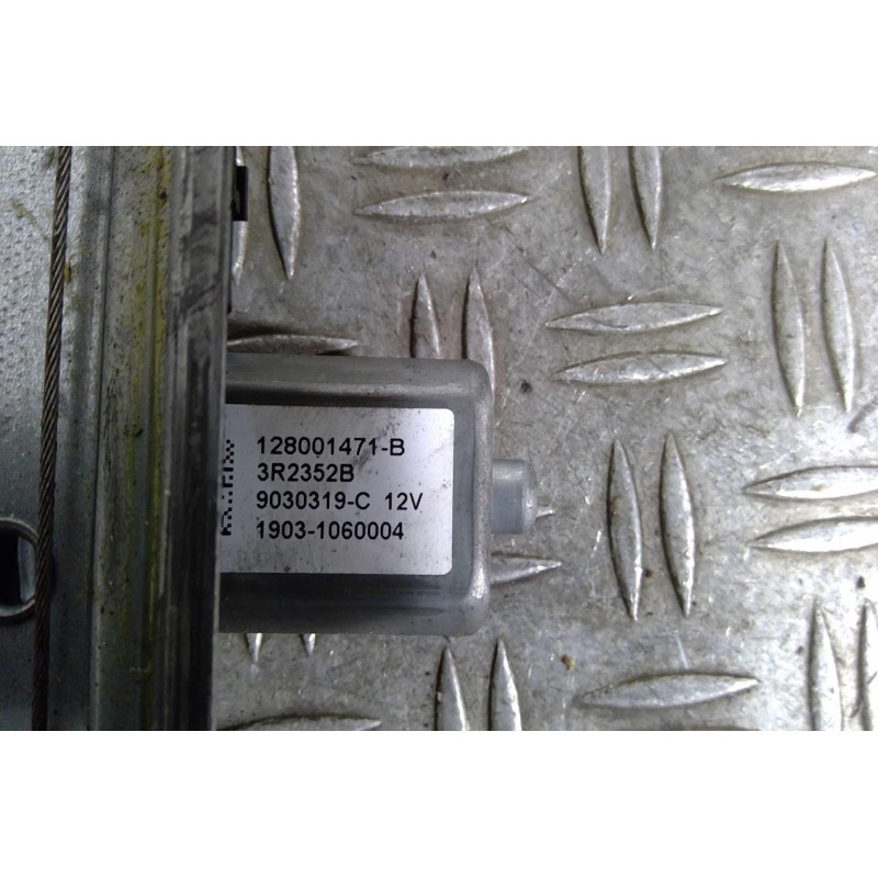 Leve vitre electrique avant droit RENAULT CLIO 4 Photo n°1
