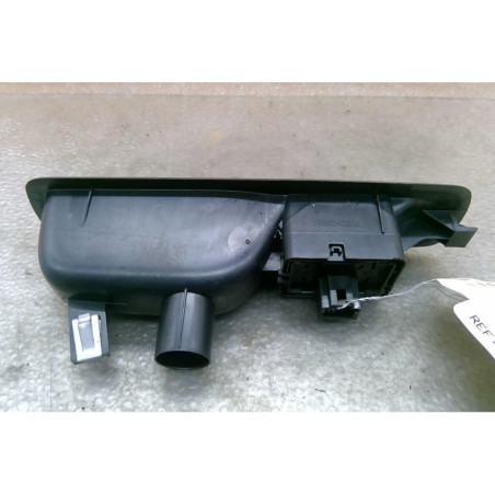 Interrupteur de leve vitre arriere droit RENAULT MEGANE 3