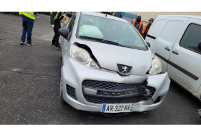 Malle/Hayon arriere PEUGEOT 107 Photo n°4