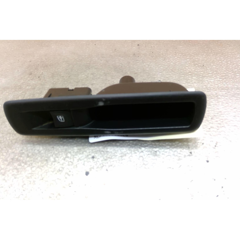 Interrupteur de leve vitre arriere droit RENAULT SCENIC 3 Photo n°1
