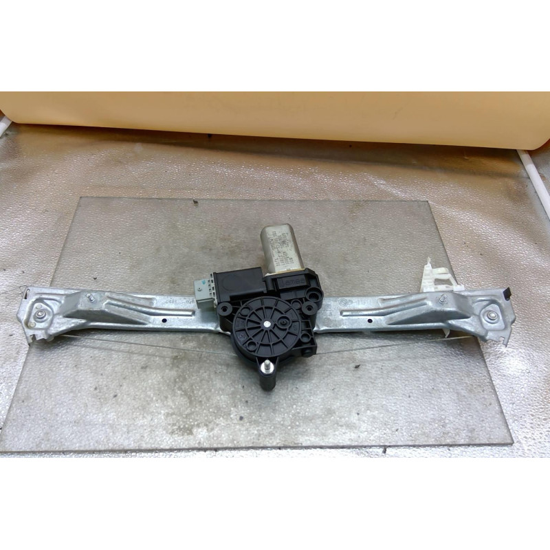Leve vitre electrique arriere droit LANCIA DELTA 3 Photo n°1