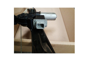 Leve vitre electrique avant droit LANCIA DELTA 3 Photo n°4