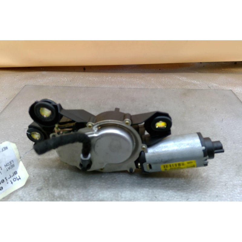 Moteur essuie glace arriere SEAT LEON 2 Photo n°1