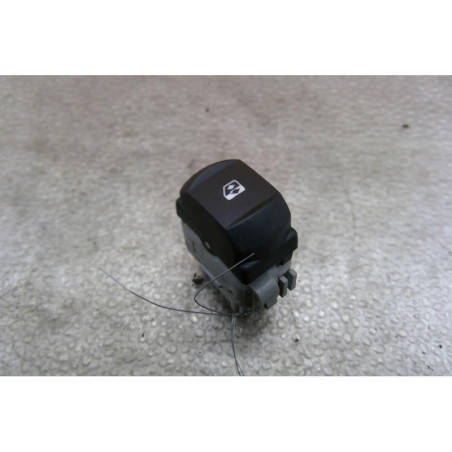 Interrupteur de leve vitre avant droit RENAULT VEL SATIS