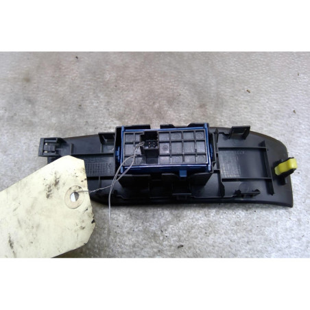 Interrupteur de leve vitre avant droit TOYOTA VERSO