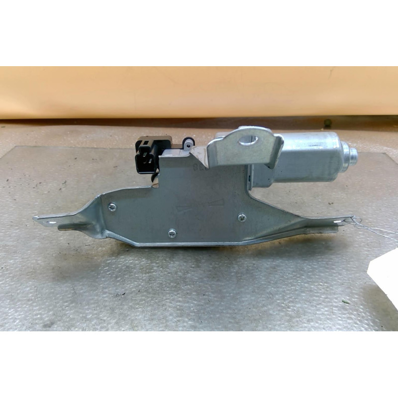 Moteur essuie glace arriere MAZDA 2 2 Photo n°1