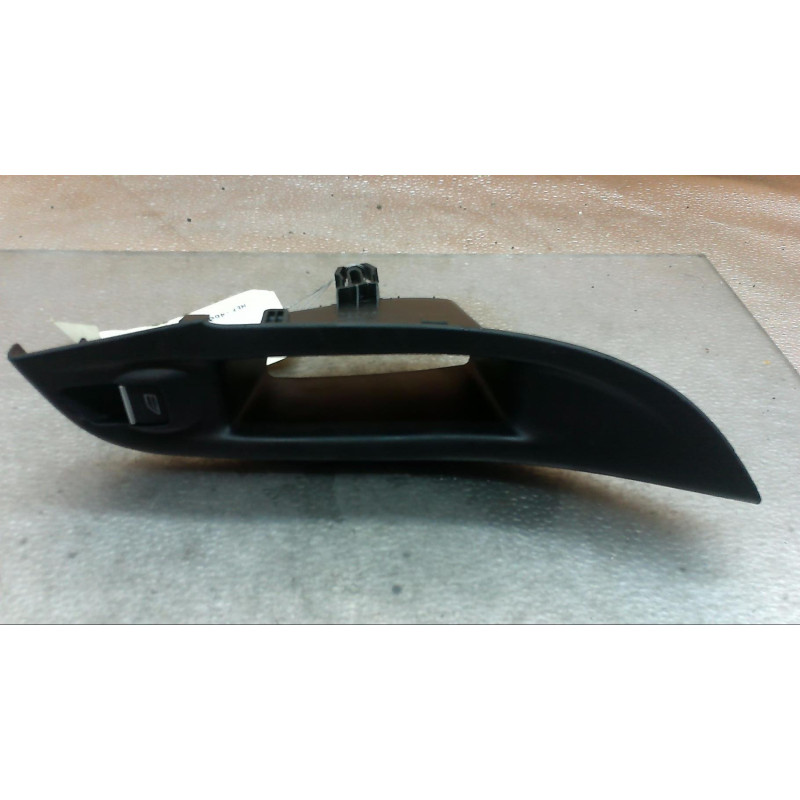 Interrupteur de leve vitre arriere droit FORD FOCUS 3 Photo n°1