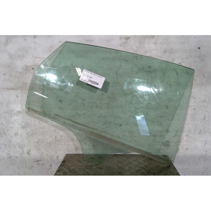 Vitre arriere droit FORD FOCUS 3 Photo n°1