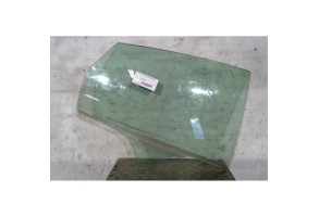 Vitre arriere droit FORD FOCUS 3 Photo n°1