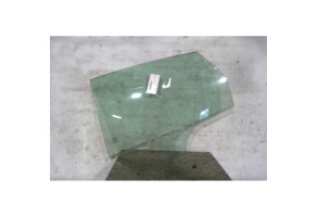 Vitre arriere gauche FORD FOCUS 3 Photo n°1