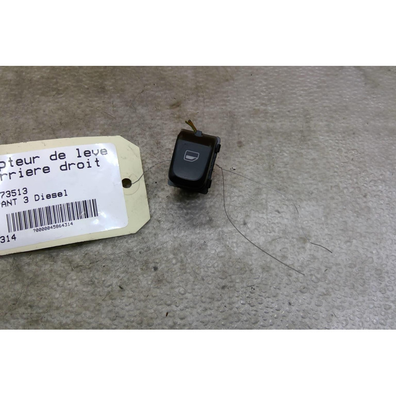 Interrupteur de leve vitre arriere droit AUDI A4 3 Photo n°1