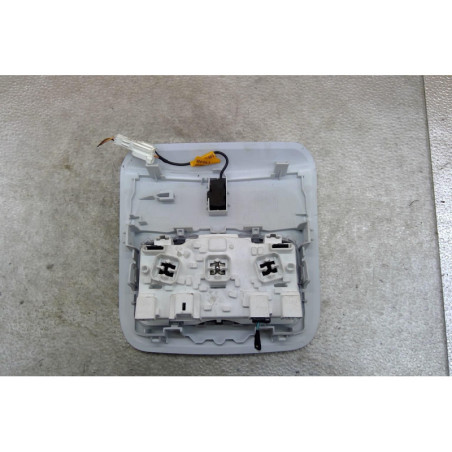 Eclairage de plafonnier PEUGEOT 208 1