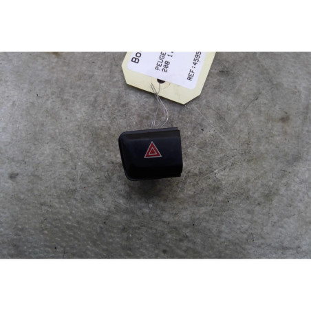 Verin de coffre PEUGEOT 208 1