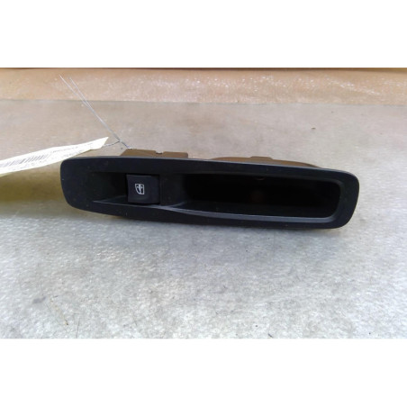 Interrupteur de leve vitre arriere gauche RENAULT MEGANE 4