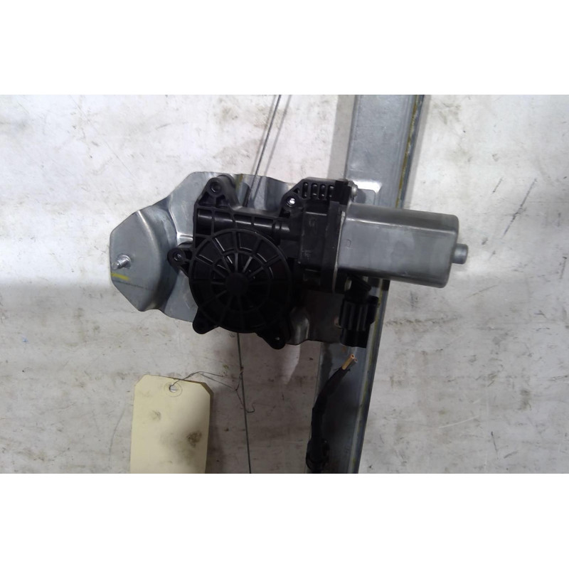 Leve vitre electrique avant droit RENAULT CLIO 4 Photo n°1
