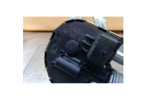 Moteur essuie glace avant gauche PEUGEOT 3008 1 Photo n°1