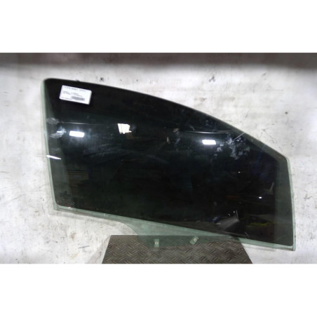Vitre avant droit PEUGEOT 207