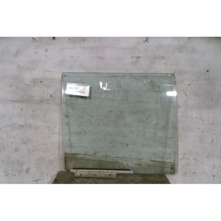 Vitre arriere droit SUZUKI SWIFT 3