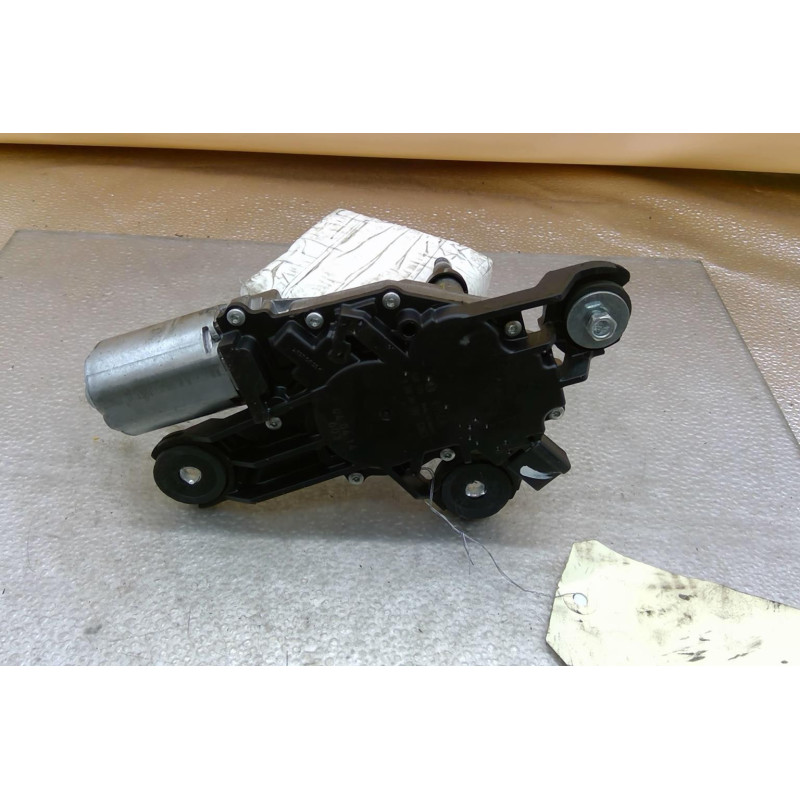 Moteur essuie glace arriere MAZDA 3 1 Photo n°1