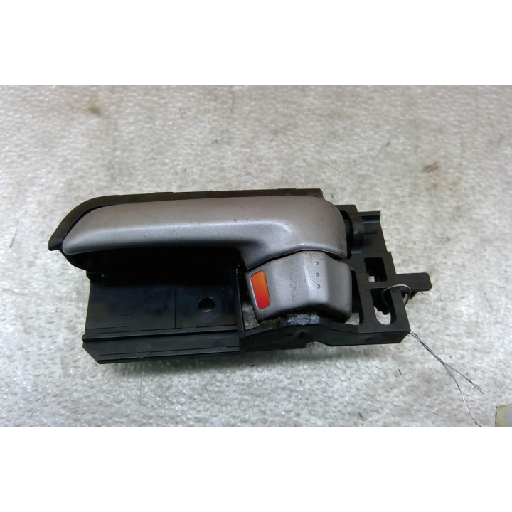 Poignee porte avant gauche SUZUKI SWIFT 3 Photo n°1
