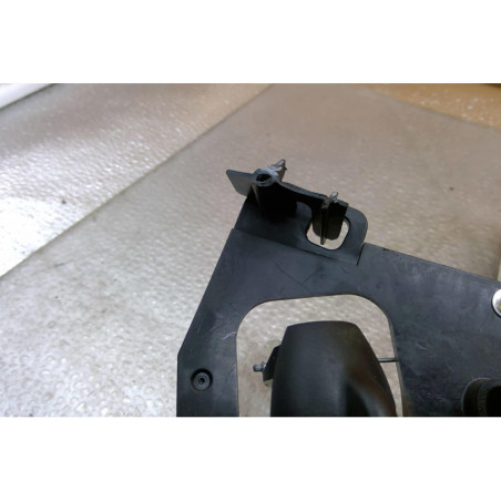 Poignee interieur avant droit HONDA CIVIC 8