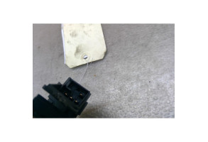 Interrupteur de leve vitre arriere droit SKODA SUPERB 1 Photo n°2