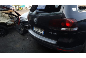 Feu arriere secondaire droit (feux) VOLKSWAGEN TOUAREG 1 Photo n°7