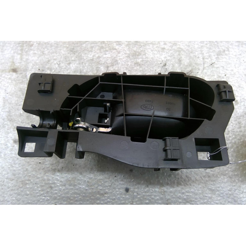 Poignee interieur arriere droit PEUGEOT 308 1 Photo n°1