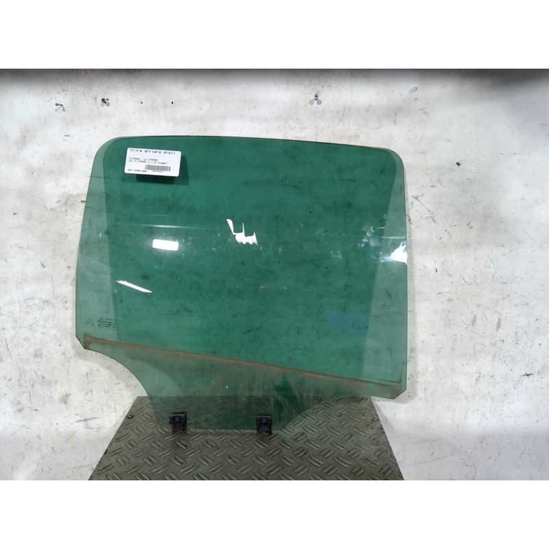 Vitre arriere droit CITROEN C3 2 Photo n°1