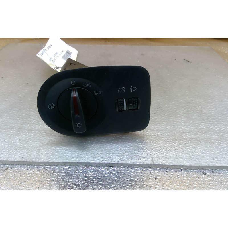 Commodo phare SEAT IBIZA 4 Photo n°1