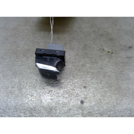 Interrupteur de leve vitre avant droit AUDI A4 3