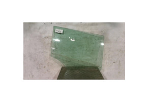 Vitre arriere droit VOLKSWAGEN PASSAT 7 Photo n°1