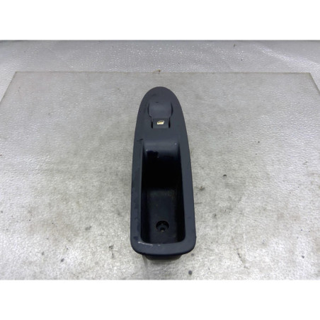 Interrupteur de leve vitre arriere droit CITROEN C4 2