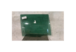 Vitre arriere droit SKODA OCTAVIA 3 Photo n°1
