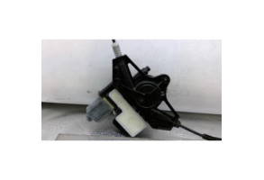 Leve vitre electrique arriere droit SKODA OCTAVIA 3 Photo n°1