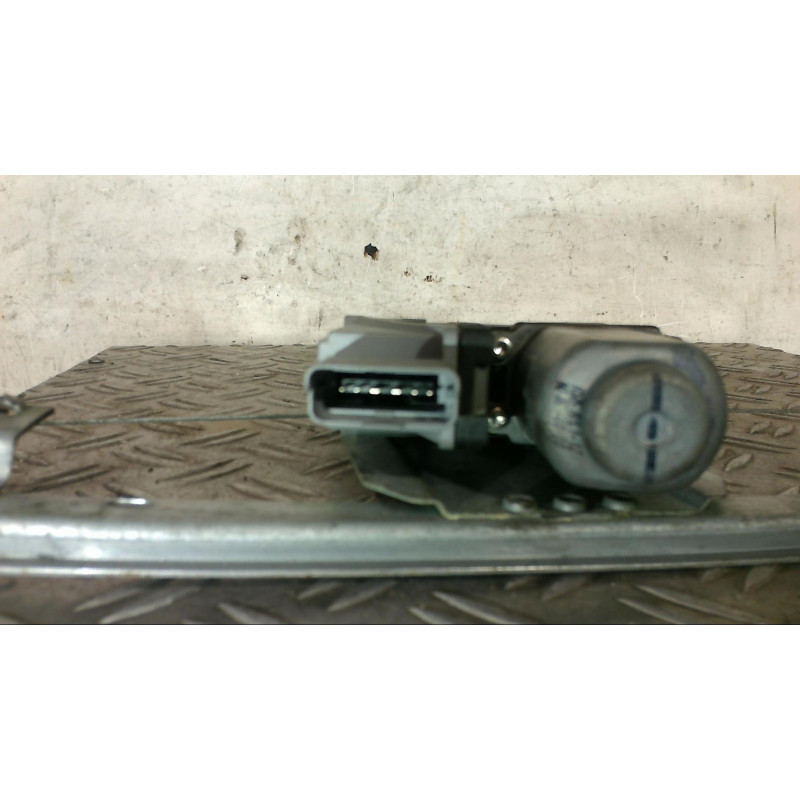 Leve vitre electrique arriere gauche PEUGEOT 307 Photo n°1