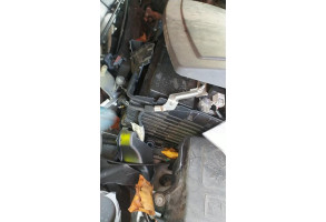 Feu arriere secondaire gauche (feux) RENAULT CLIO 4 Photo n°7
