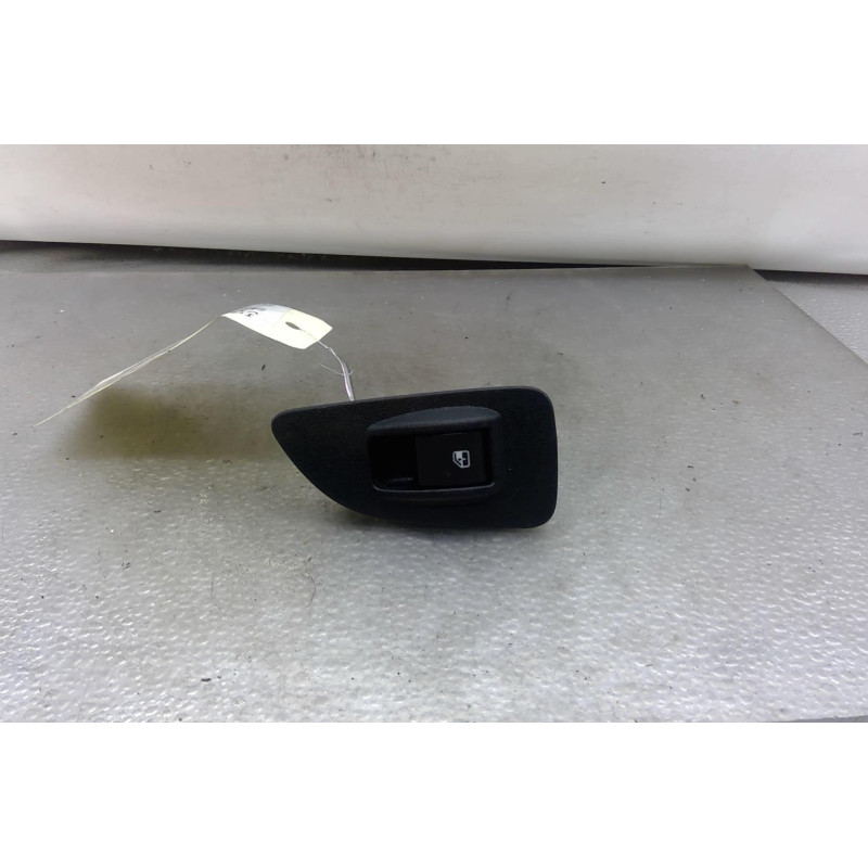 Interrupteur de leve vitre arriere gauche FIAT BRAVO 2 Photo n°1