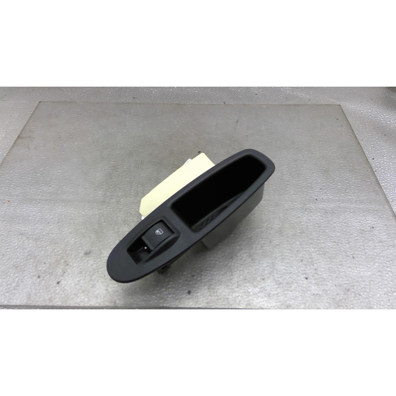 Interrupteur de leve vitre arriere droit FIAT PUNTO EVO 3 Photo n°1