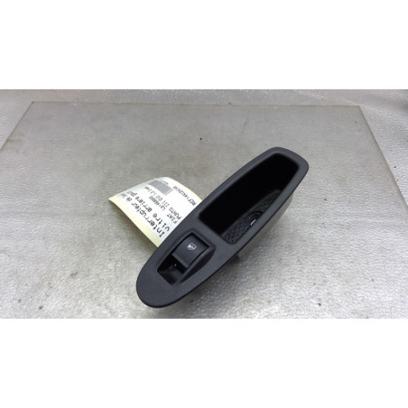 Interrupteur de leve vitre arriere gauche FIAT PUNTO EVO 3