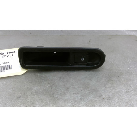 Interrupteur de leve vitre arriere droit RENAULT CLIO 3