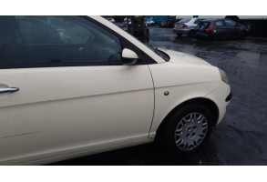 Vase de lave glace LANCIA YPSILON 4 Photo n°3