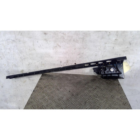 Poignee interieur arriere droit OPEL ZAFIRA B