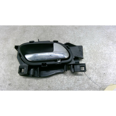 Poignee interieur arriere droit PEUGEOT 3008 1