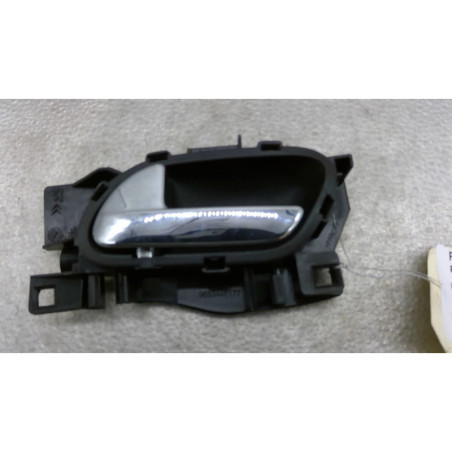 Poignee interieur avant gauche PEUGEOT 3008 1