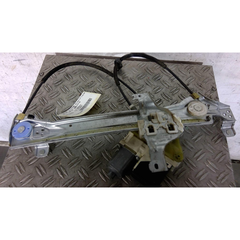 Leve vitre electrique arriere gauche RENAULT FLUENCE Photo n°1